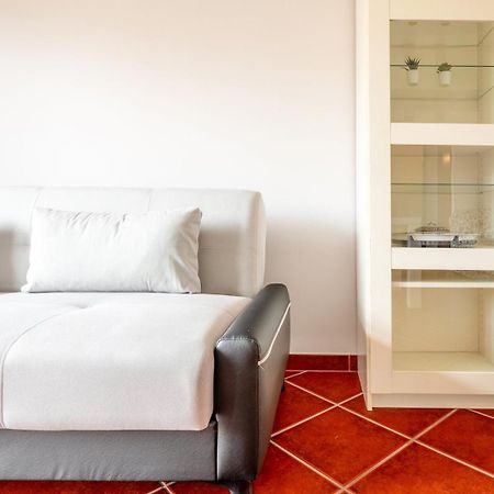 Guestready - Glowing Hideaway In Almada Cameră foto